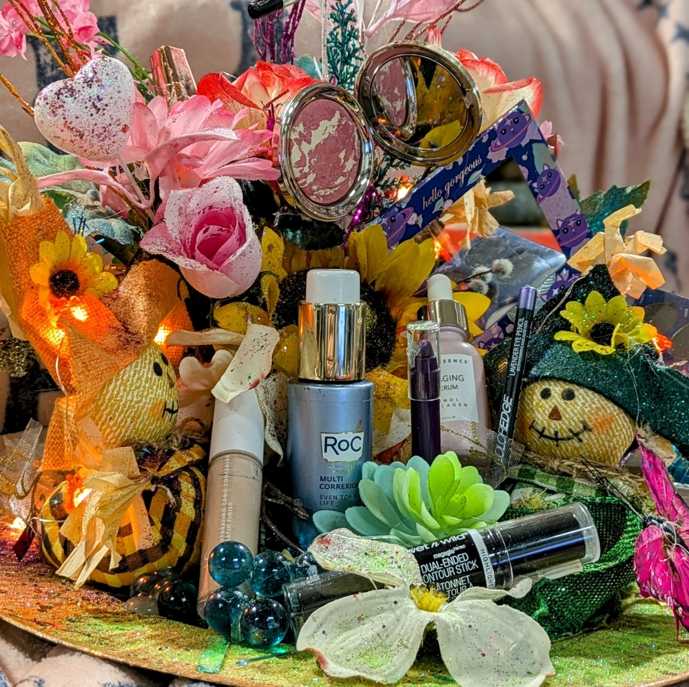 Complete face gift arrangement